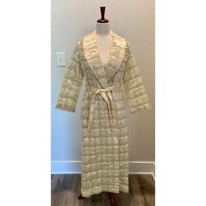 Quilted Puffy Satin Cream Ivory Lace Trim Vintage Long Bathrobe Robe Pockets S